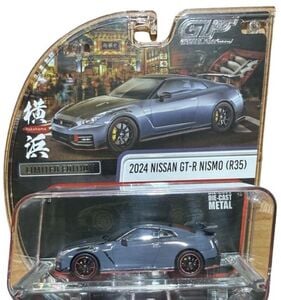 1:64 2024 Nissan GT-R Nismo (R35) Gray Die-Cast Car