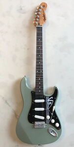 Kenny Wayne Shepherd Fender Stratocaster KWS Green 10 Inch Miniature Guitar