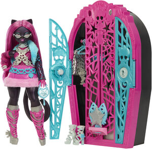 Monster High Skulltimate Secrets: Hauntlywood Mysteries Catty Noir Doll