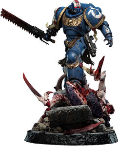 WETA Workshop - Warhammer 40K - Lieutenant Titus - Battleline Edition Polystone Statue