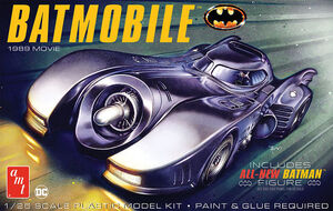 Batman 1989 Batmobile w/Seated Batman Figure AMT Model Kit