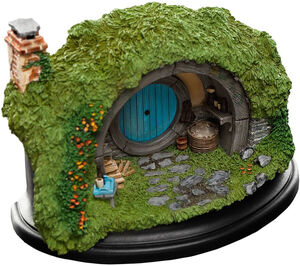 WETA Workshop Polystone - 2A Hill Lane Hobbit Hole