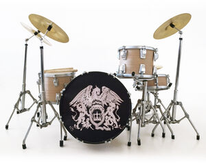 Queen Crest 1:4 Scale Miniature Drum Kit Replica Collectible