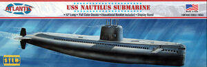 USS Nautilus Nuclear-Powered Submarine (SSN-571) (STEM) 1:300 Scale Model Kit