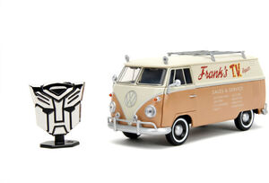 Transformers: Rise of The Beasts - 1:24 Volkswagen Die-Cast Bus Wheeljack & Badge