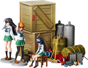 Girld und Panzer - ARTPLA - Last Chapter Garage Plastic Model Kit Set B