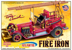 Tom Daniel - Fire Iron Old Time Fire Engine Show Rod 1:24 Scale Model Kit