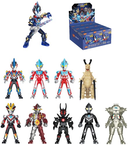 Blokees - Ultraman - Galaxy Version - 09: Glitter Ginga 9ct Model Kit Display