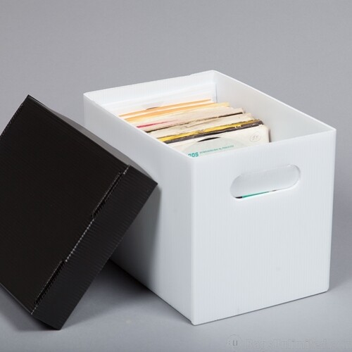 Bags Unlimited X45125CP 7 45 RPM Record Storage Box With Lid Corrugated Plastic (White/Black)